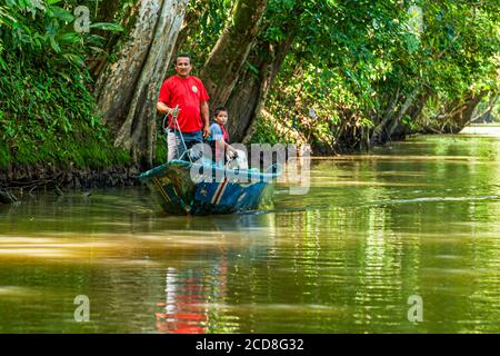 Costa Rica Kanal bei Pacuare am Atlantik bei Reventazón, Costa Rica Stockfoto