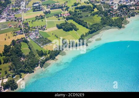 Frankreich, Haute Savoie, See von Annecy (Luftaufnahme) Stockfoto