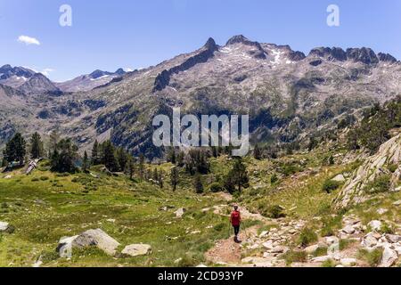 Frankreich, Hautes Pyrenäen, Naturschutzgebiet Neouvielle, Neouvielle-Massiv (3091 m), GR10-Wanderweg Stockfoto