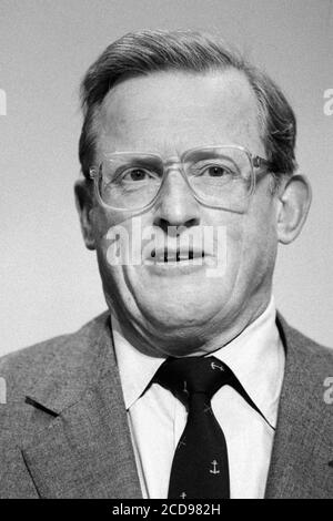 Tom King – Staatssekretär für Verteidigung. Konservative und unionistische Parteikonferenz im Bournemouth International Centre in Dorset. Oktober 1990. Foto: Neil Turner Stockfoto