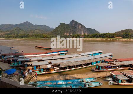 Laos, Luang Prabang Provinz, Zusammenfluss Mekong Fluss und Nam Ou Fluss, mit Blick auf Pak Ou Höhle Stockfoto