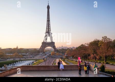 Frankreich, Paris, UNESCO-Weltkulturerbe, Trocadero-Garten und Eiffelturm Stockfoto