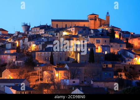 Frankreich, Alpes de Haute Provence, regionaler Naturpark Verdon, Valensole, Kirche Saint Blaise (XVI) und Saint Denis (XII) Stockfoto