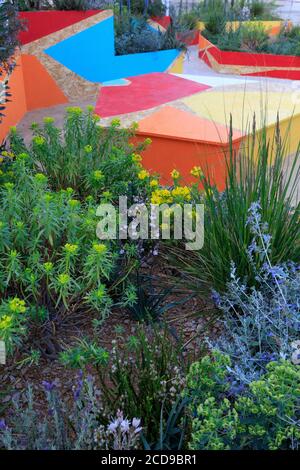 Frankreich, Alpes Maritimes, Antibes Juan les Pins, Garden Festival der französischen Riviera 2019, Garden A Mediterranean Painting by Alejandro O'Neill and Maggie Wu Wai Chung Stockfoto