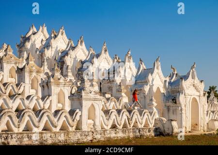 Myanmar (Burma), um Mandalay, Mingun, Hsinbyume Pagode oder Shin Bomei oder Mya Thein Tan, 19. Jahrhundert Stockfoto