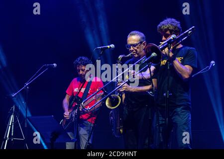 I Camillas - The Bluebeaters durante Lo Stato Sociale - Luccichini Dappertutto, Concerto in pesaro (pu), Italia, 22 agosto 2020 Stockfoto