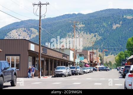 JACKSON HOLE, WY – 1. AUGUST 2020 – Blick auf die westliche Stadt Jackson Hole, Wyoming, USA. Stockfoto