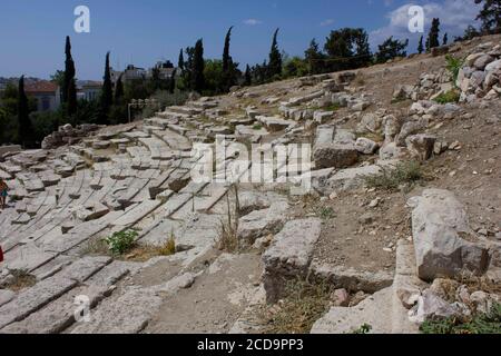 ATHEN, GRIECHENLAND - AUGUST 13 2016: Ruinen des Theaters von Dyonisus in Athen, Griechenland Stockfoto