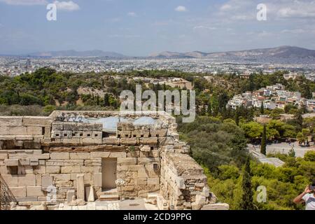 ATHEN, GRIECHENLAND - AUGUST 13 2016: Athen Stadtbild von seiner Akropolis Stockfoto