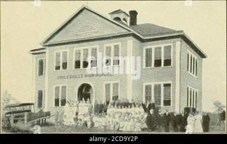 . Eine pädagogische Übersicht einer vorstädtischen und ländlichen Grafschaft; . A. GAITHERSBURG HIGH SCHOOL.. B. POOLESVILLE KONSOLIDIERTE SCHULE. BUREAU OF EDUCATION 5ULLETIN, 1913, NR. 32 PLATTE 7 Stockfoto