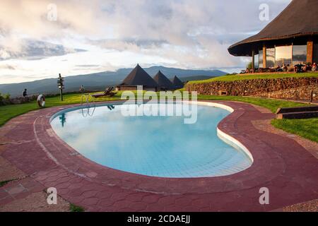 Log Hotels in Naguro Naguro Krater Tansania Stockfoto