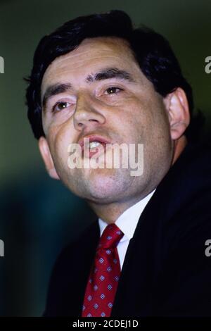 Gordon Brown MP auf der Plattform auf der Labour Party Konferenz in Brighton. 02. Oktober 1991. Foto: Neil Turner Stockfoto