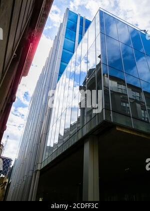 Blick auf New Court in St Swithin's Lane, London EC4, das Finanzviertel: Hauptsitz Bürogebäude der Rothschild Bank Stockfoto