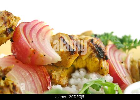 Tandoori-Spieße Mit Hühnchen Und Zwiebeln Stockfoto