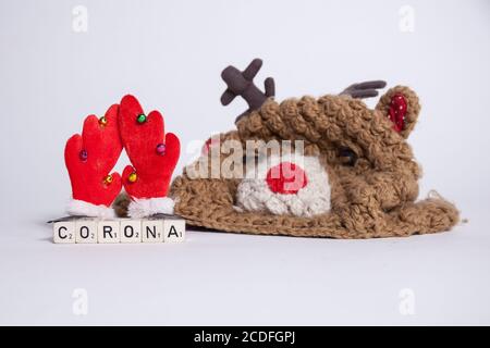 Bamberg, Deutschland. August 2020. Bamberg, Deutschland 28. August 2020: Symbole - Coronavirus - 08/28/2020 Corona Lettering, Corona Weihafteren, Verwendung weltweit Quelle: dpa/Alamy Live News Stockfoto