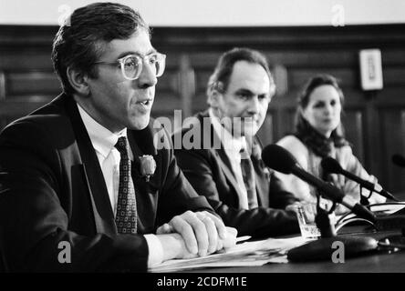 Shadow Education Team Jack Straw MP (Glasses), Baroness Tessa Blackstone und Jack Cunningham MP bei der Labor Party Bildung Pressekonferenz auf 46 Hanover Gardens, SE11. 17. März 1992. Foto: Neil Turner Stockfoto