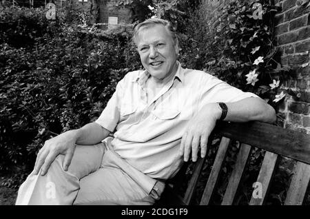 David Attenborough Portrait in seinem Haus in Richmond, Surrey. 23. August 1991. Foto: Neil Turner Stockfoto