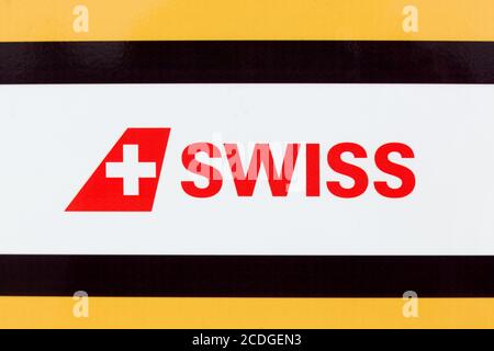 Colombier-Saugnieu, Frankreich - 22. März 2018: Logo der Swiss International Air Lines auf einer Tafel. Swiss ist der Flaggenträger der Schweiz Stockfoto