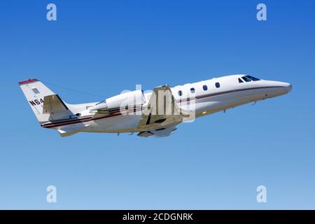 San Jose, Kalifornien - 10. April 2019: NetJets Aviation Cessna 560XL Citation Excel Flugzeug am Flughafen San Jose (SJC) in Kalifornien. Stockfoto