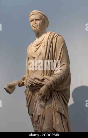 Kunstwerk im Museum der Aphrodisias Sevgi Gönül Halle, Gegenstände aus der sebasteion Struktur Stockfoto