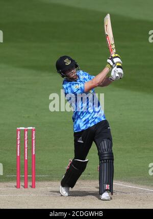 Hove, Großbritannien. August 2020. Sussex's Phil Salt beim Vitality Blast T20 Match zwischen Sussex Sharks und Surrey auf dem 1st Central County Ground, Hove Credit: James Boardman/Alamy Live News Stockfoto