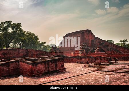 Die Ruinen von nalanda Bild ist in nalanda bihar indien aufgenommen. Es war ein massives buddhistisches Kloster im alten Königreich von Magadha. Es war ein Zentrum von Stockfoto