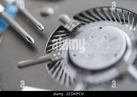 Professionelle Reparatur von Computern, Laptops, Boards Kühlsystem Makro, close-up Stockfoto