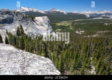 Yosemite Valley vom Dome aus gesehen Stockfoto