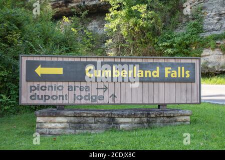 Autobahneinfahrt nach Cumberland Falls in Kentucky Stockfoto