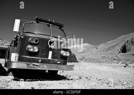 Vintage Fire Engine in schwarz und weiß Stockfoto