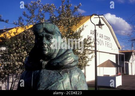 Carlton Foster Bond Statue mit Aufhänger, Pearson Air Museum, Vancouver National Historic Reserve, Washington Stockfoto