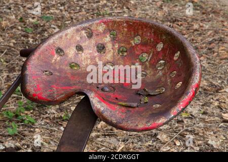 Sitz Des Roten Traktors Stockfoto