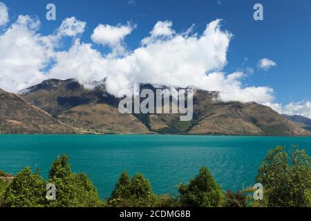 Lake Wakatipu mit Thomson Mountains, Queenstown, Otago, South Island, Neuseeland Stockfoto