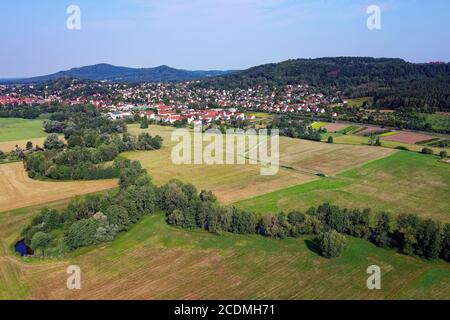 Pegnitzaue in Kulturlandschaft, hinter Markt Hersbruck, Herbrucker Schweiz, Kreis Nuernberger Land, Mittelfranken, Franken, Deutschland Stockfoto