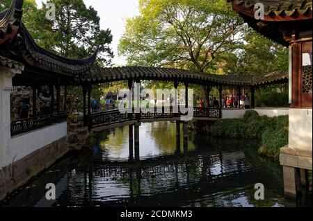 Garten des bescheidenen Beamten, Zhuozheng Yuan, kleine fliegende Regenbogenbrücke, Pingjianglu, Suzhou, Jiangsu Sheng, China Stockfoto