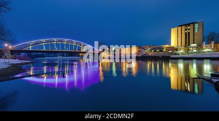 Weser, Brücke, beleuchtet, Rinteln, Deutschland Stockfoto