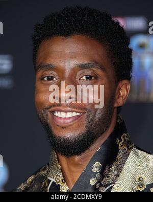 Hollywood, Usa. August 2020. (DATEI) Chadwick Boseman tot bei 43 nach der Schlacht mit Kolon Krebs. HOLLYWOOD, LOS ANGELES, KALIFORNIEN, USA - JANUAR 29: Schauspieler Chadwick Boseman kommt zur Weltpremiere von Disney und Marvels 'Black Panther', die am 29. Januar 2018 im Dolby Theater in Hollywood, Los Angeles, Kalifornien, USA, stattfand. (Foto von Xavier Collin/Image Press Agency) Quelle: Image Press Agency/Alamy Live News Stockfoto