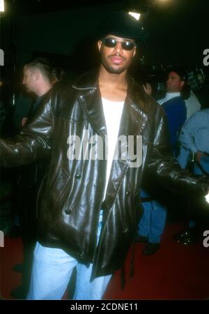 Westwood, California, USA 11. März 1996 Darsteller Shawn Wayans besucht Warner Bros. Pictures' 'Executive Decision' Premiere am 11. März 1996 im Mann Village Theater in Westwood, Kalifornien, USA. Foto von Barry King/Alamy Stockfoto Stockfoto