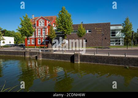 D-Dorsten, Lippe, Ruhrgebiet, Naturpark hohe Mark Westmünsterland, Münsterland, Westfalen, Nordrhein-Westfalen, NRW, Jüdisches Museum Westfalen, Südwall und Ostwall, Wallanlage und Graben am Südgraben und Ostgraben, Wassergraben Stockfoto