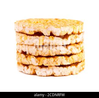 Karamellisierte Reis-Mais-Knäckebrot, isoliert auf weißem Hintergrund. Süßes Vollkorn-Knäckebrot. Stockfoto