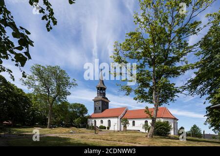 St. Laurentius Kirche der Pfarrei Lunden und der Familienfriedhof aus dem 15. Und 16. Jahrhundert im Kirchhof Stockfoto