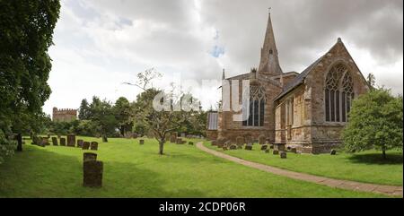 Kirche der Heiligen Jungfrau Maria eine Pfarrkirche in Broughton direkt neben dem Broughton Castle in england Stockfoto