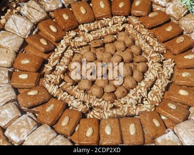 Lebkuchen mit Nüssen aus Aachen genannt Aachener Printen Stockfoto