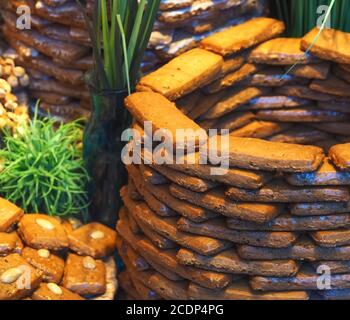 Lebkuchen mit Nüssen aus Aachen genannt Aachener Printen Stockfoto