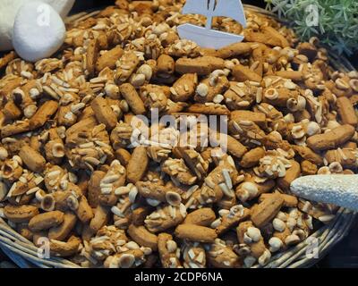Lebkuchen mit Nüssen aus Aachen genannt Aachener Printen Stockfoto