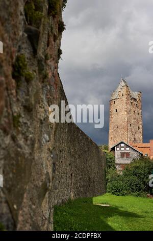 Stadtmauer und Grauer Turm, Fritzlar, Hessen, Deutschland Stockfoto