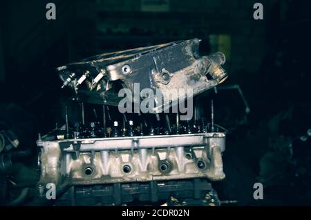 Teil des Autos, der Kopf des Zylinderblocks Stockfoto