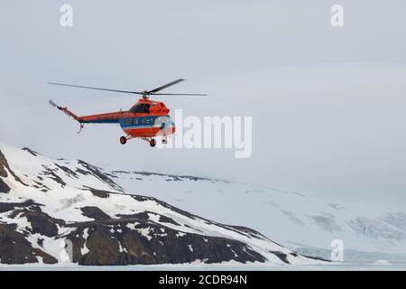 Russland, Hohe Arktis, Franz Josef Land. Rundflug über polare Landschaft. Stockfoto