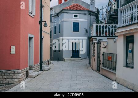 Straßen von Omisalj, Insel Krk, Kroatien Stockfoto