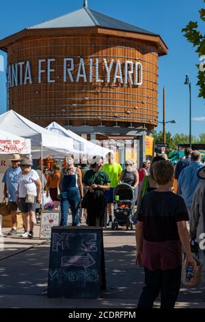 Santa Fe Farmer's Market auf der Santa Railyard Stockfoto